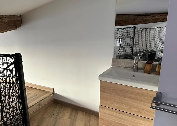 Apartment Duplex Climatise Avec Terrasse Et Parking Privatif *
