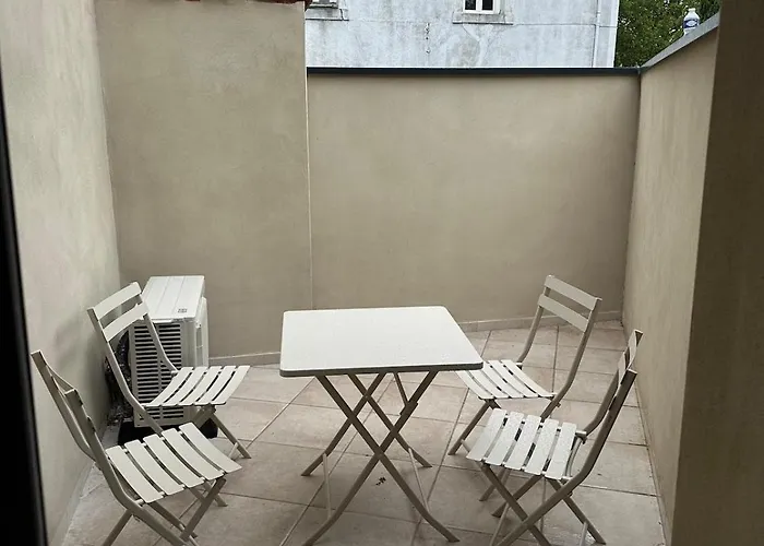 Apartment Duplex Climatise Avec Terrasse Et Parking Privatif